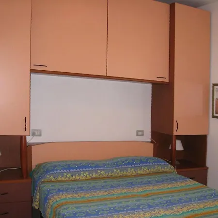 Well-kept With Ac On Isola Di Albarella *