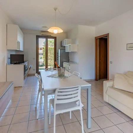 Well-kept With Ac On Isola Di Albarella